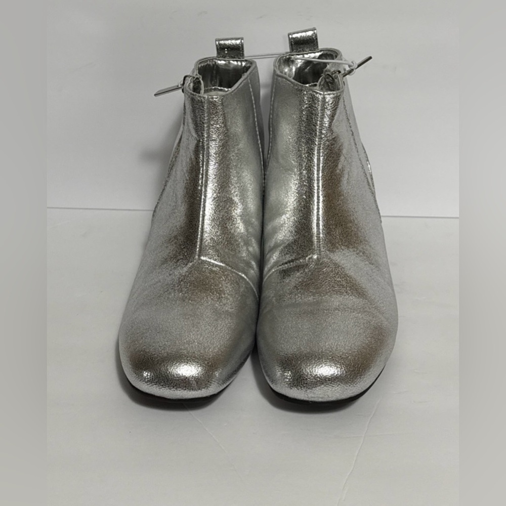 Girls 5M Silver Ankle Zip Boots by I. Miller NWT